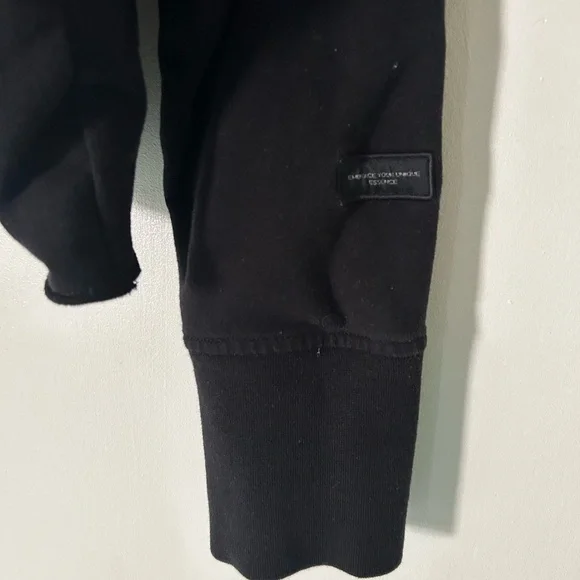 Cropped Sweatshirt - Picture 2 of 4